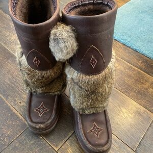 Manitobah Mukluks  Waterproof Boots